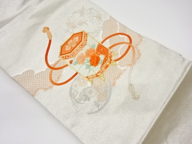 リサイクル　貝桶に花々模様織出し刺繍名古屋帯